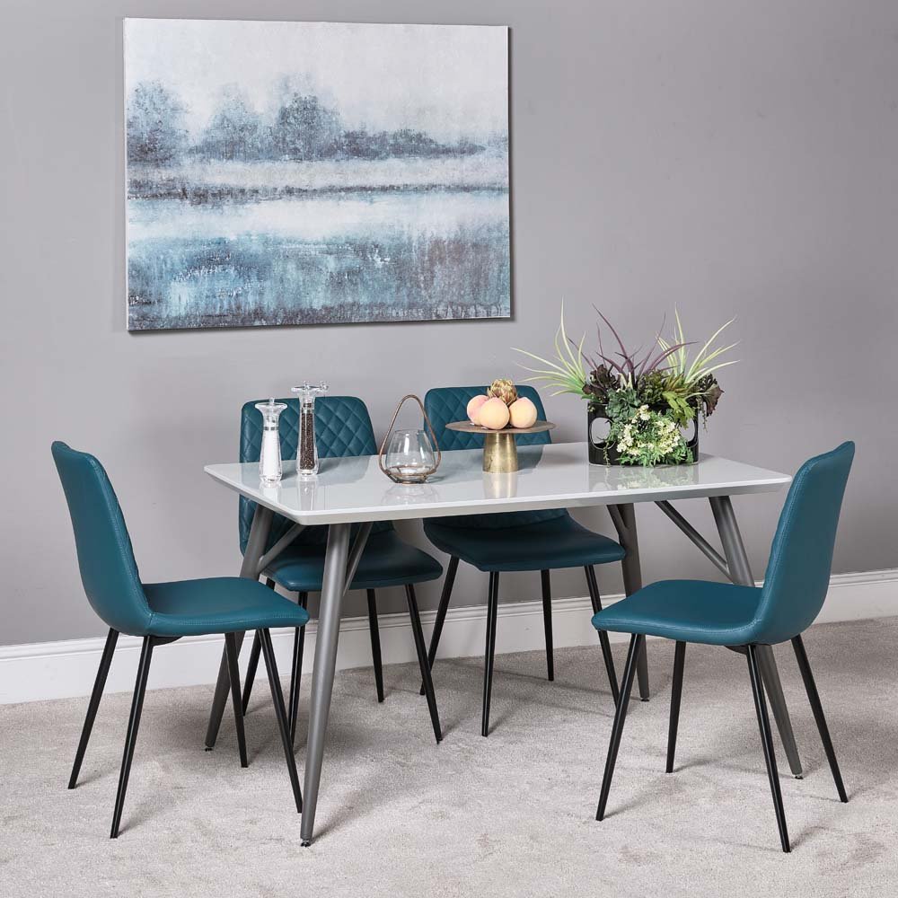 townley dining set with 4 chairs