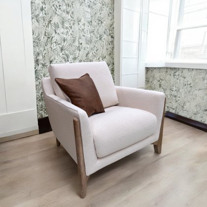 Capenna Armchair in Boucle