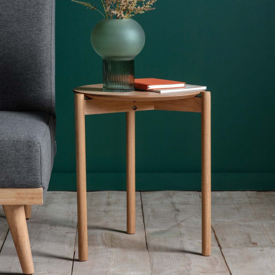 Brooke Lamp Table In Oak