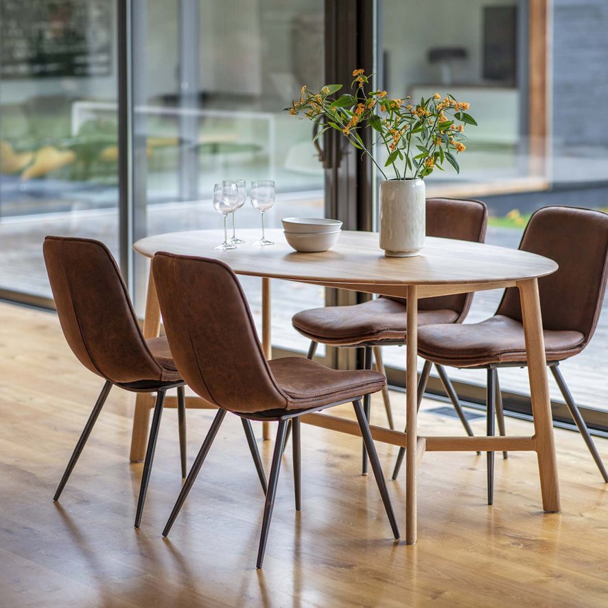 Madison Oval Dining Table In Oak