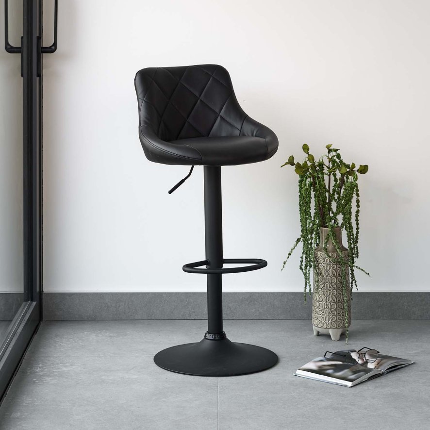 Jonathan Bar Stool In Black