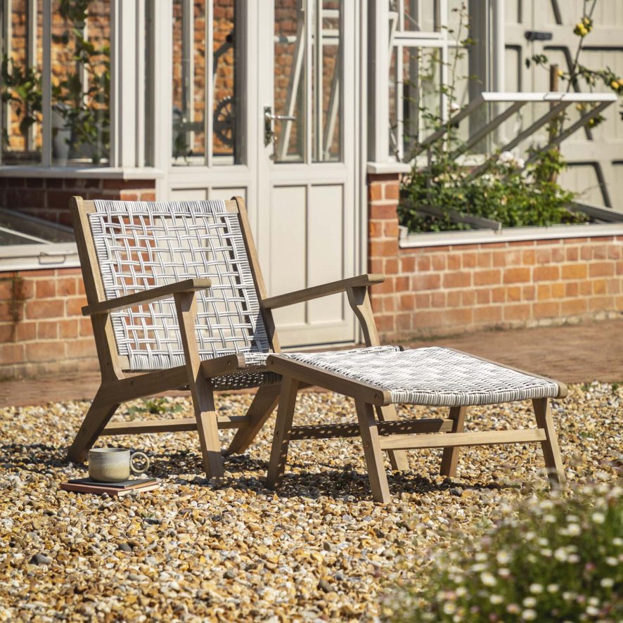 Pelada Lounge Chair With Footstool