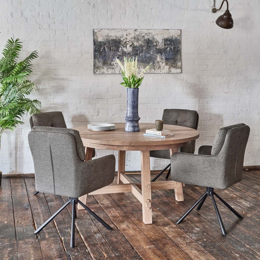 Hampton Round Dining Table With 4 Parma Chairs In Grey