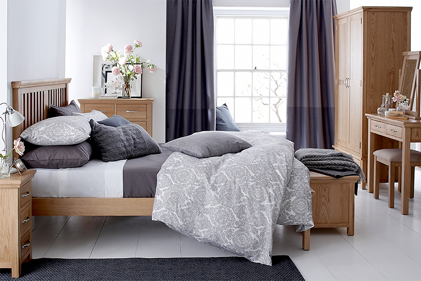 contemporary oak bedroom furniture set